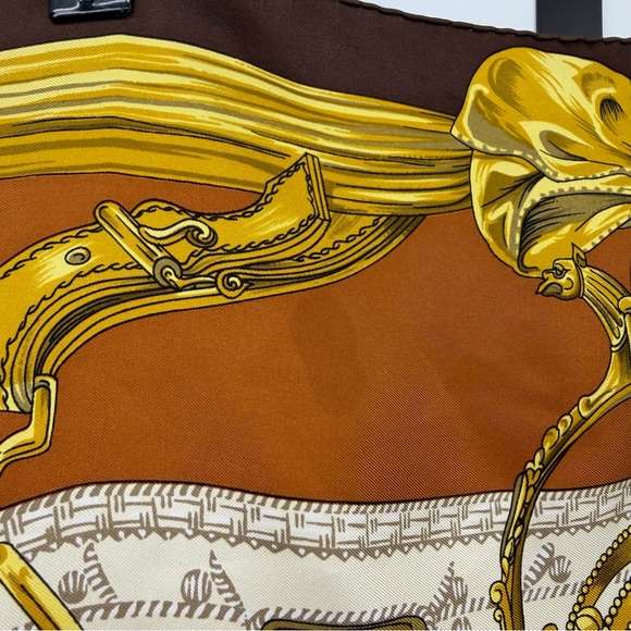 HERMES Carre 90 ETRIERS Scarf with stirrup and harness pattern Silk brown - Picture 5 of 11